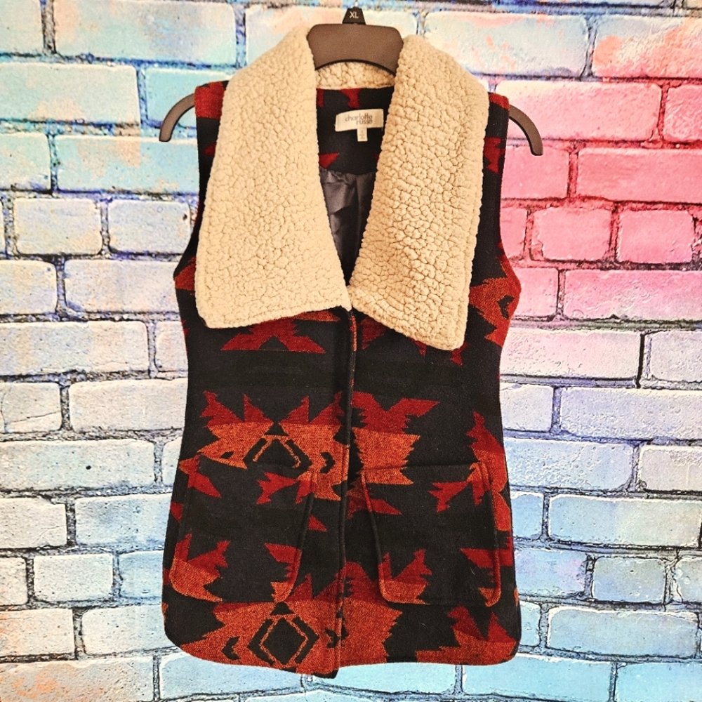 Like-New Charlotte Russe Thick Warm Aztec Vest w/ Fleece Collar & Silky Lining